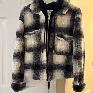 No Boundaries M (8-10) sweatshirt/jacket